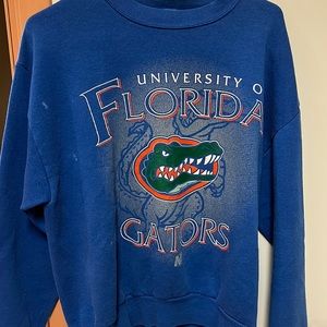 Jerseys dark blue vintage crewneck featuring The University of Florida gators
